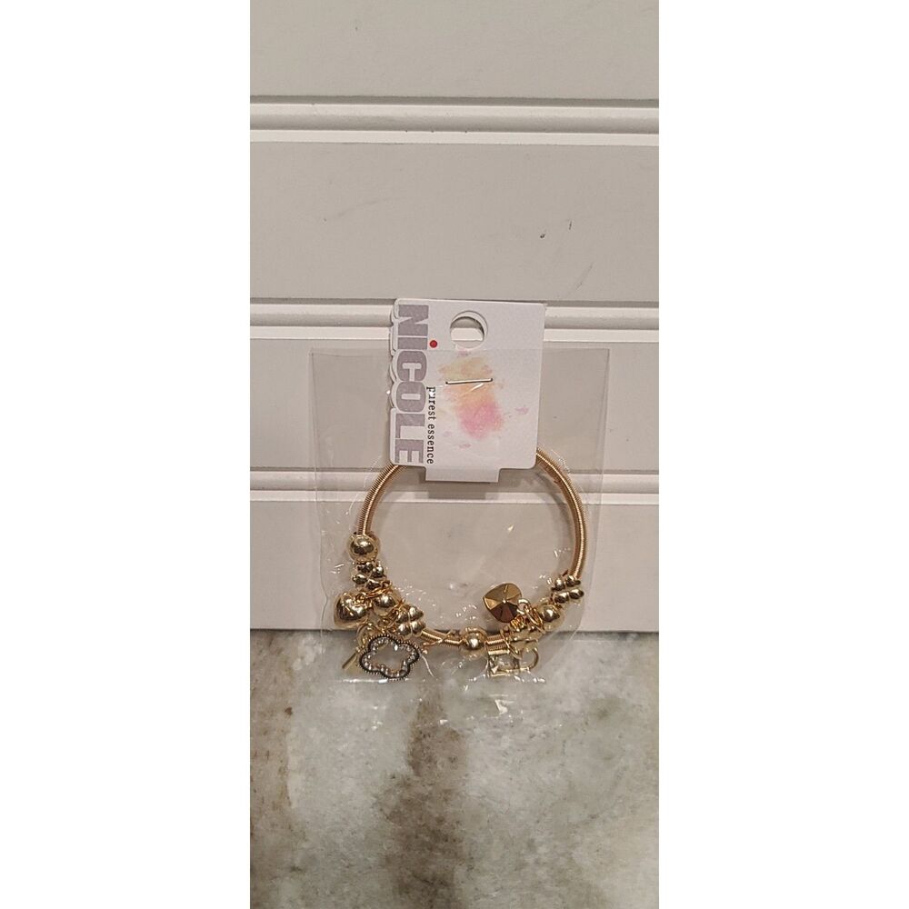 Nicole Purest Essence Stretchy Bracelets W/Clovers and Charms Gold NEW